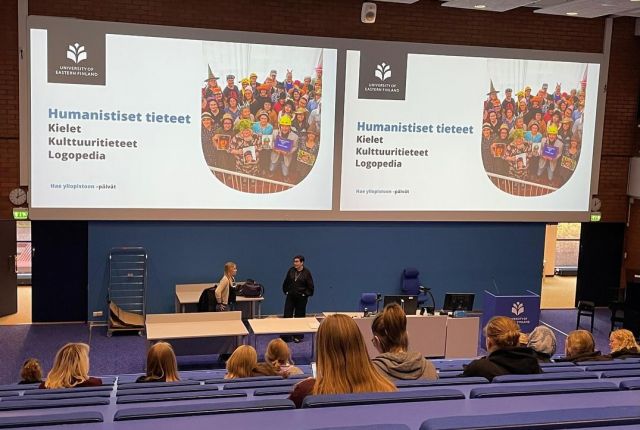 Juankosken ja Nilsiän lukion kakkoset ja abit tänään tutustumassa Savonian ja UEFin tarjontaan Kuopion kampuksilla.